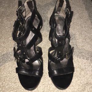 Nine West Black Buckle heels